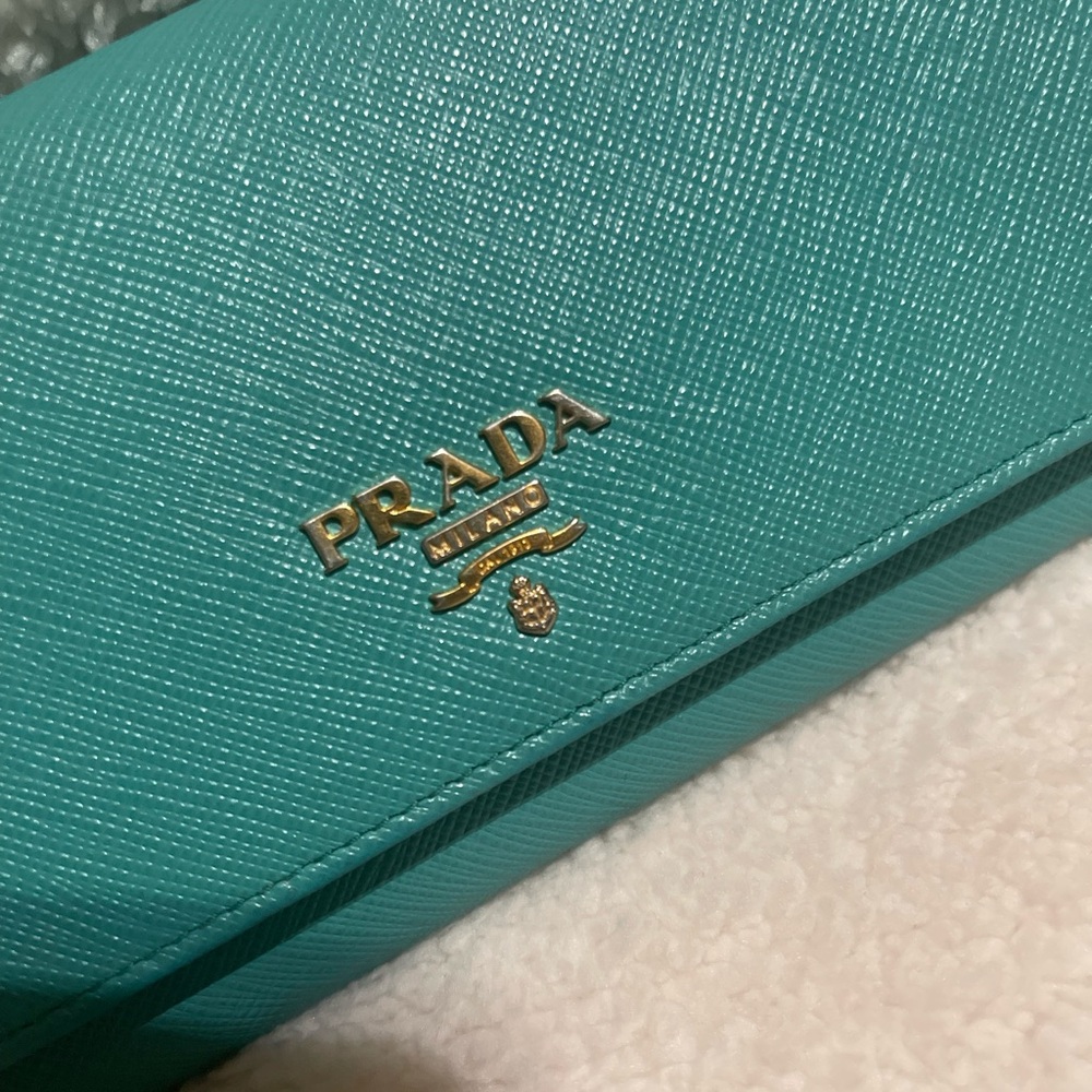AUTHENTIC Prada Saffiano Leather Turquoise Wallet with Gold Detailing - Picture 6 of 8